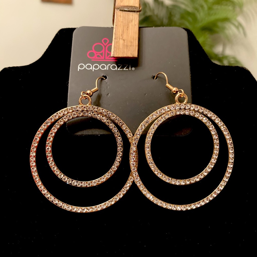 Radiating Refinement Gold Earring